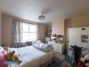 Bedroom- click for photo gallery